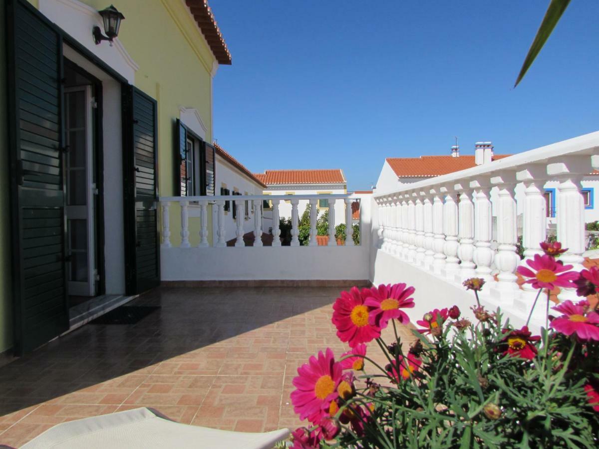 Lagoa Azul Guest House 米尔芳提斯城 外观 照片